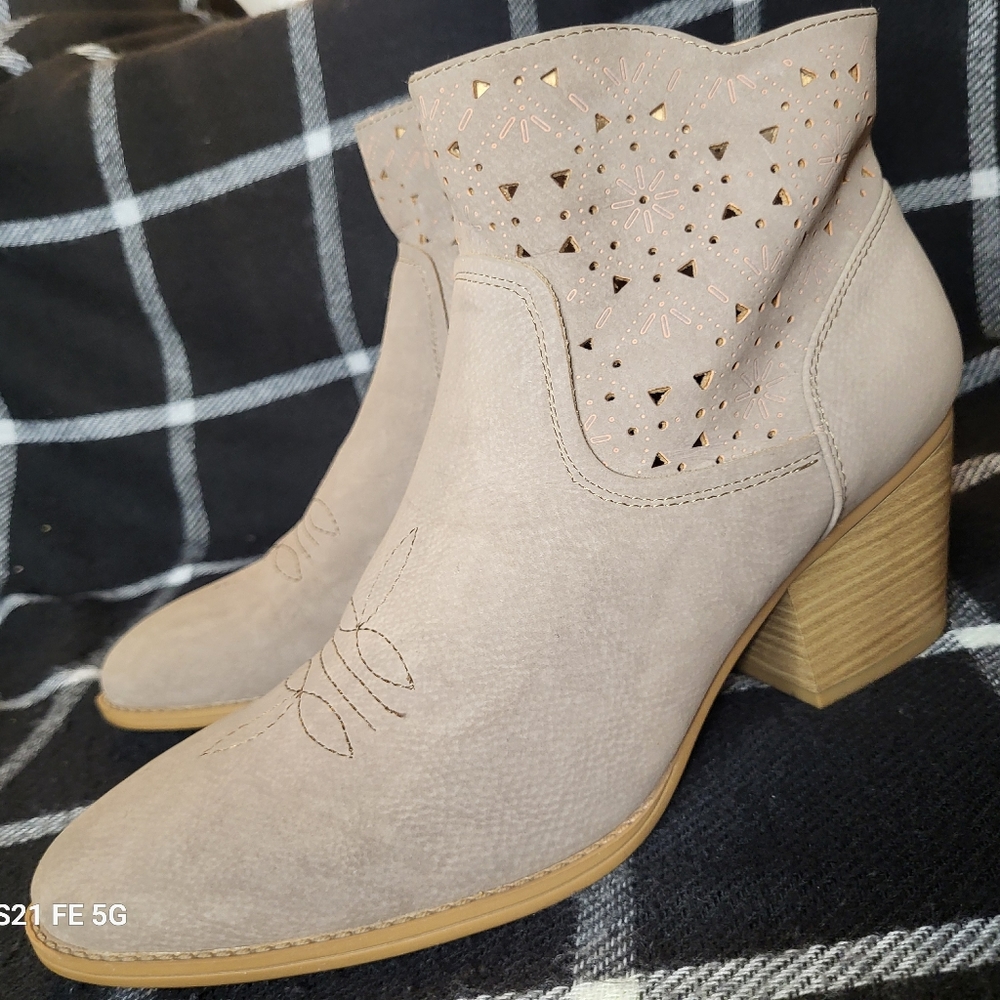 Soul Naturalizer Womens Skyla Mushroom Taupe Fashion Booties Boots Size 7.5 M